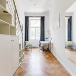 Rent 4 bedroom apartment in Capital City of Prague