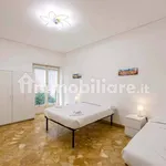 Rent 4 bedroom apartment of 100 m² in Genoa