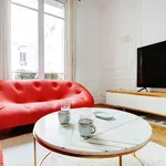 Appartement de 1076 m² avec 3 chambre(s) en location à Paris