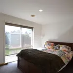 Rent 3 bedroom house in Cranbourne North