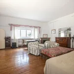 Rent 1 bedroom apartment of 70 m² in Florence