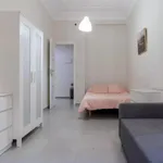 Rent 5 bedroom apartment in Valencia