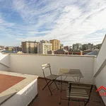 Rent 4 bedroom apartment in Genoa