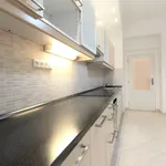 Rent 3 bedroom apartment in Praha 4