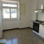 Affitto 3 camera appartamento di 88 m² in Genoa