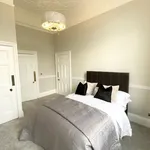 Rent 3 bedroom apartment in Wales