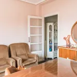 Rent a room of 87 m² in valencia