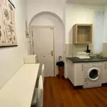 Rent a room of 55 m² in Madrid