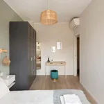 Miete 5 Schlafzimmer wohnung von 65 m² in Frankfurt am Main