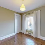 Maison de 1808 m² avec 3 chambre(s) en location à Toronto (Runnymede-Bloor West Village)