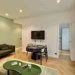 Rent 3 bedroom apartment of 80 m² in Paris