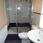 Rent 3 bedroom flat in East Midlands