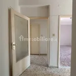 Affitto 3 camera appartamento di 84 m² in Catania