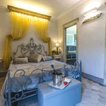 Rent 5 bedroom apartment in Cortona