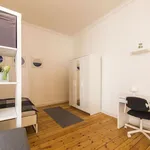 Rent 1 bedroom apartment of 44 m² in Berlin