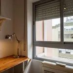 Rent a room of 200 m² in lisbon