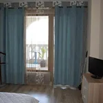 Rent 2 bedroom apartment of 70 m² in Varna