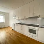 Hyr ett 3-rums lägenhet på 75 m² i Höör