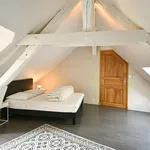 Maison de 178 m² avec 6 chambre(s) en location à Châteauvieux