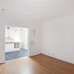 Rent 3 bedroom house in South East England