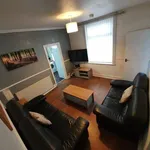 Rent 4 bedroom house in Hull