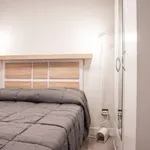 Rent 1 bedroom apartment of 39 m² in madrid