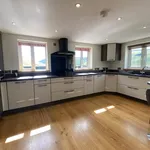 Rent 4 bedroom house in Wales