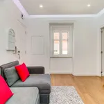 Rent 2 bedroom apartment of 70 m² in lisbon