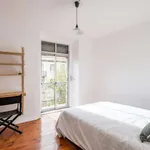 Rent a room of 117 m² in lisbon