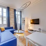 Appartement de 431 m² avec 1 chambre(s) en location à Bordeaux