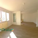 Appartement de 8149 m² avec 4 chambre(s) en location à DECINES