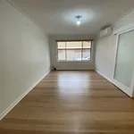 Rent 2 bedroom apartment in Bentleigh East