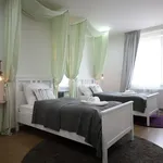 Rent 3 bedroom apartment of 86 m² in Prague