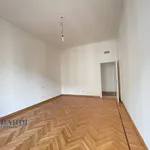 Rent 4 bedroom apartment of 220 m² in Milano