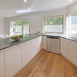 Rent 2 bedroom apartment in Kew