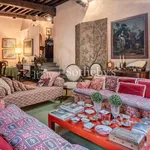 Rent 7 bedroom apartment of 160 m² in Lucca