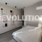 Rent 3 bedroom apartment of 100 m² in Ален мак