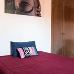 Rent a room of 140 m² in madrid