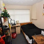 Rent 5 bedroom house in West Midlands