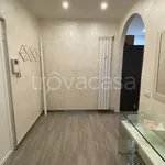 Rent 4 bedroom apartment of 75 m² in Milano