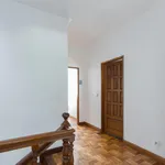 Rent 10 bedroom apartment in Porto