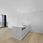 Rent 2 bedroom apartment in Southbank