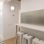 Rent a room of 75 m² in Barcelona