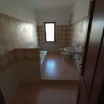 Affitto 5 camera appartamento di 170 m² in Reggio Calabria