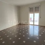 Affitto 2 camera appartamento di 80 m² in Acquaviva delle Fonti