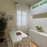 Rent a room of 120 m² in madrid