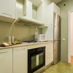 Rent 6 bedroom apartment in Barcelona