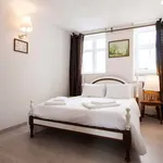 Rent 3 bedroom apartment in Lisboa