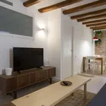 Rent 2 bedroom apartment of 55 m² in barcelona