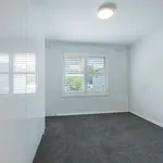 Rent 2 bedroom apartment in Clayton